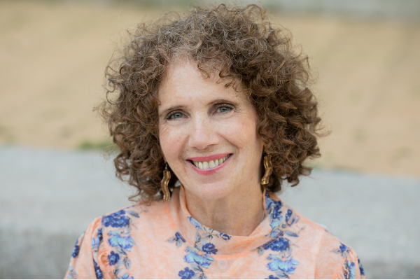 Meet Harriet Cabelly